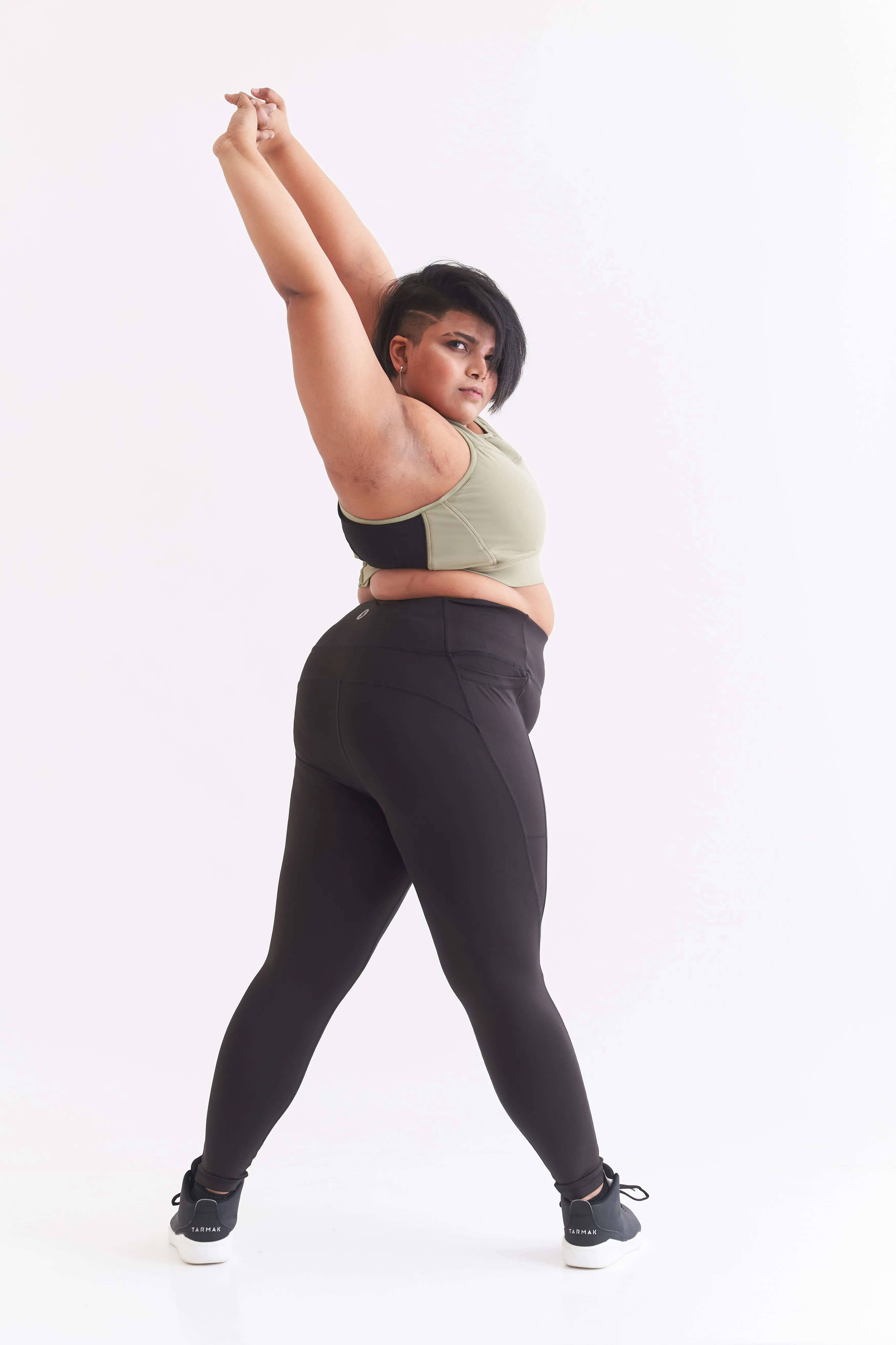Cross Strap Sports Bra: Olive